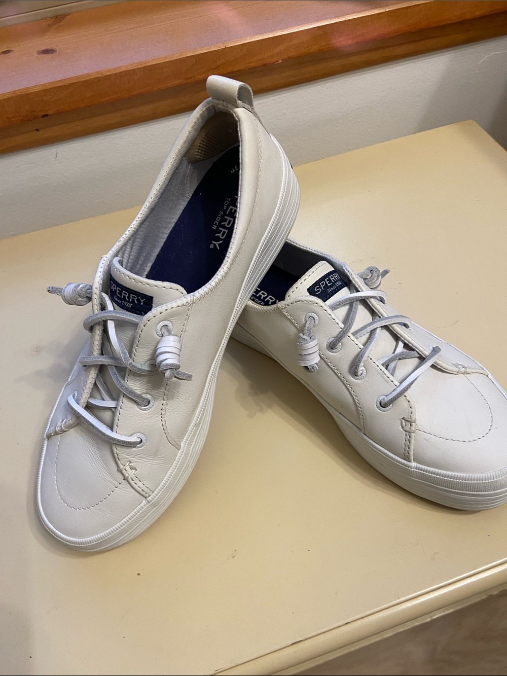 New Sperry White Women's Lace-Up Leather Sneakers